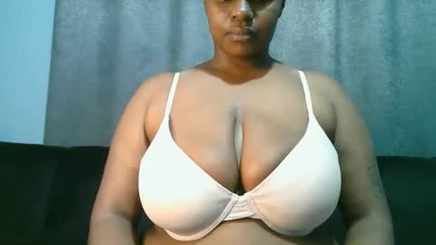 lady_dearra online show from June 3, 2:58 am