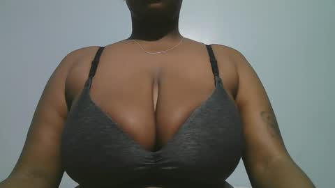 lady_dearra online show from January 13, 3:25 am