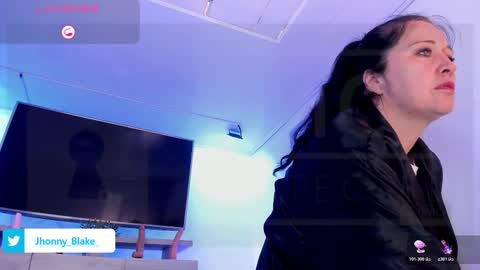    online show from November 12, 8:11 pm