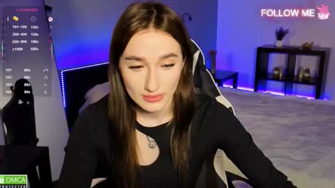 Olivia online show from March 20, 1:21 am