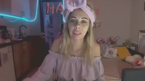 lady_smile69 online show from September 30, 4:56 am