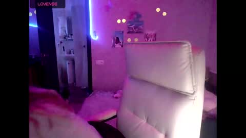 lady_smile69 online show from February 10, 8:12 pm