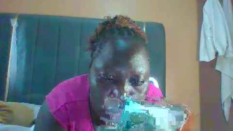 lindah32 online show from September 24, 8:21 am