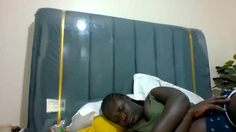 lindah32 online show from February 23, 4:13 pm