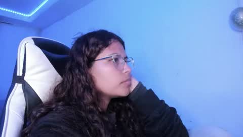  Lady  online show from November 16, 3:08 am