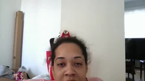 Stephanie online show from January 3, 2:40 pm