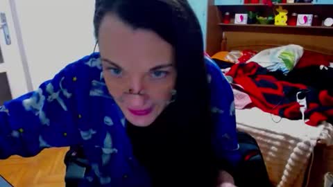 LadyLHoty online show from April 22, 9:44 pm