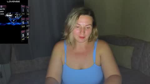 Snapshot of ladylucky_ chatting on October 16, 4:50 pm ladylucky_ online show from October 16, 4:50 pm