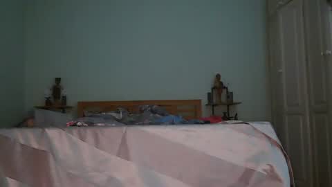 Sarah  Sam online show from September 12, 9:39 pm