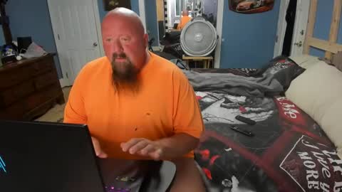 Snapshot of ladysmrdirtydirty chatting on October 19, 1:27 pm Lady S  Mr DirtyDirty online show from October 19, 1:27 pm