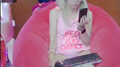 Skinnygirl online show from July 11, 1:54 am