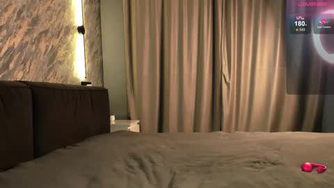 Bella online show from November 28, 7:21 pm