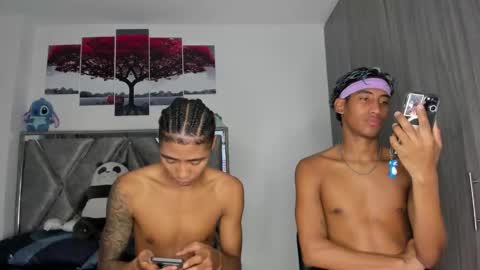 LagoSantos online show from February 19, 1:10 pm