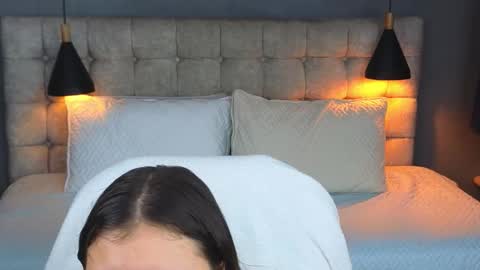    online show from November 13, 11:40 pm