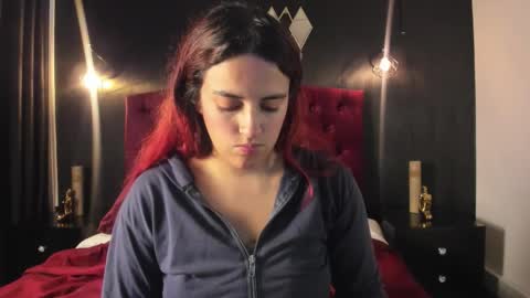 Snapshot of laia_jonees chatting on October 22, 12:40 pm Laia online show from October 22, 12:40 pm