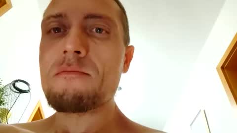 laichzeit1881 online show from October 4, 11:57 pm