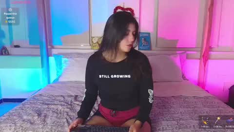 lailaasher online show from June 3, 3:42 am