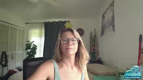 Laila Delight Goddess of Light online show from October 14, 10:57 pm
