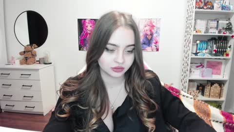 Kira online show from December 31, 8:45 pm