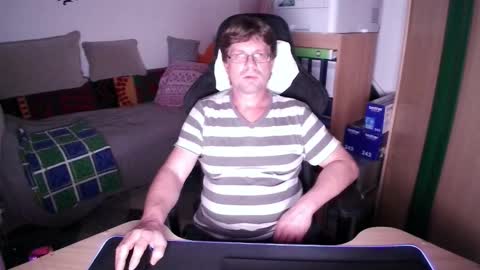 Leonidas online show from January 18, 4:27 pm