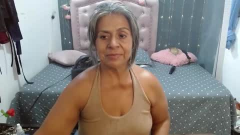 Snapshot of lalisha_96 chatting on September 21, 3:21 am lalisha online show from September 21, 3:21 am