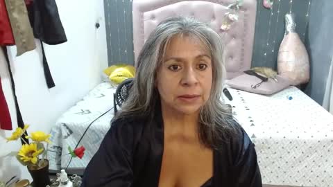 lalisha online show from April 6, 1:14 am