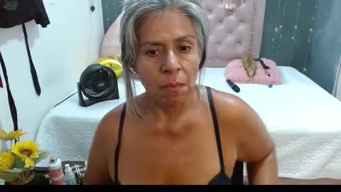 lalisha online show from February 17, 1:37 am