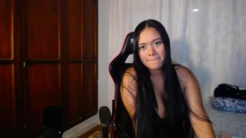 Lalo online show from November 18, 1:08 am