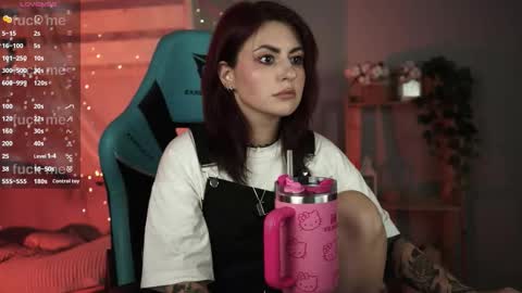 just call me Lana  and her security online show from September 24, 9:38 am