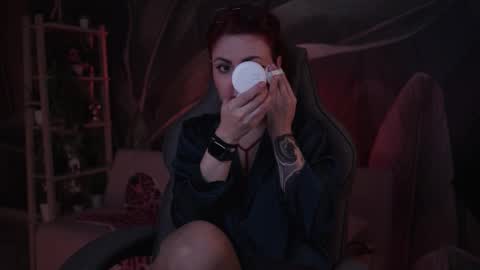 just call me Lana  and her security online show from October 22, 5:54 am