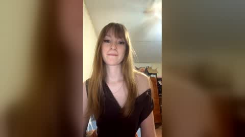 lana__ray online show from May 28, 10:19 pm