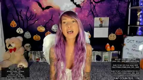 Lana Del Bae online show from October 26, 2:01 am