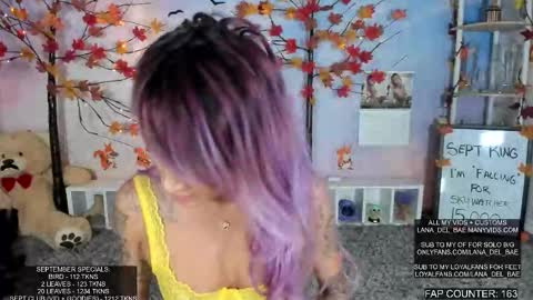 Lana Del Bae online show from September 28, 2:09 am