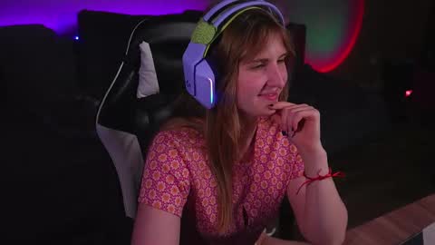 Kay online show from September 30, 8:52 pm