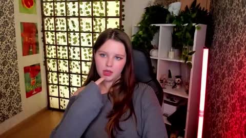 Snapshot of lana_moon__ chatting on October 19, 8:52 am Lana online show from October 19, 8:52 am