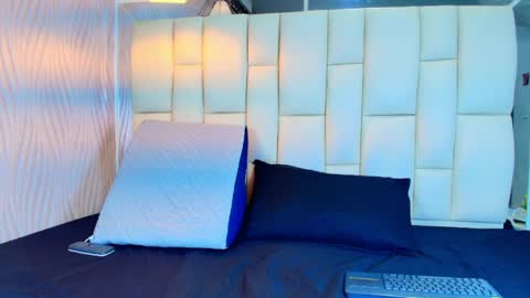 Vanessa  online show from April 10, 12:21 pm