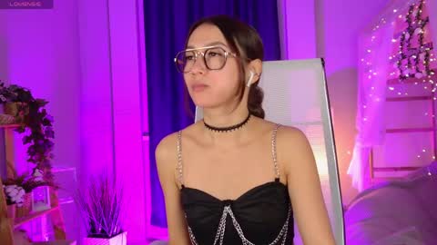 LanaBakers NONUDE MODEL online show from April 17, 2:58 am