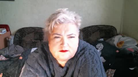 lanacat555 online show from December 17, 12:23 pm