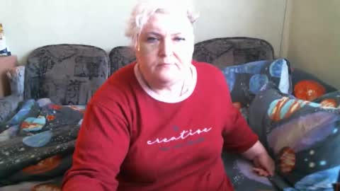 lanacat555 online show from September 27, 11:30 am