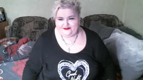 lanacat555 online show from March 5, 7:27 pm