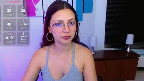 Alana Garcia  online show from October 28, 11:44 am