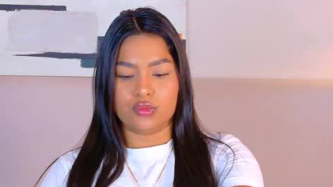 Lana online show from April 6, 7:15 pm