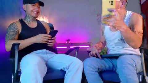 Lance  Max  online show from April 18, 7:58 pm