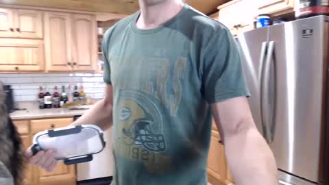 Lance online show from February 25, 3:09 pm