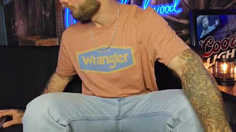 Snapshot of lancehardwood222 chatting on September 19, 12:04 am LANCE online show from September 19, 12:04 am