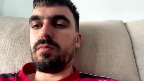 lander920612 online show from February 24, 2:42 pm