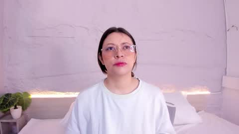 Lanna online show from March 14, 11:36 am