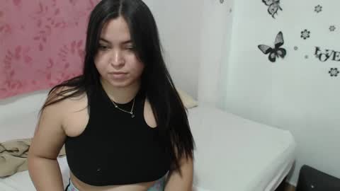 Prettywoman online show from February 11, 7:33 am