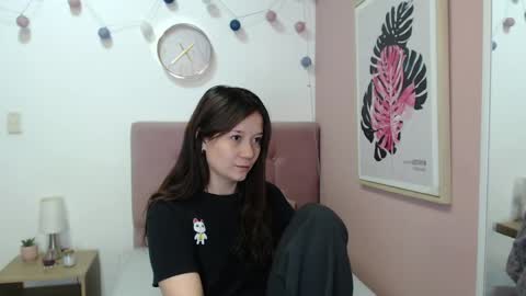 Lanna online show from May 11, 2:45 pm