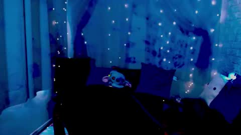 LANNIE   online show from March 15, 2:31 pm